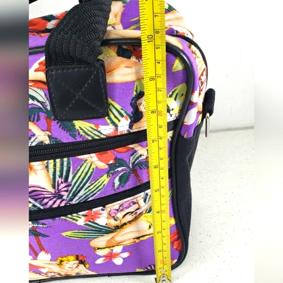 AlfaGear Duffel Bag & Tablet Hawaiian Flower Pin up Gals Travel Gym Tote Bag Set - Picture 11 of 14